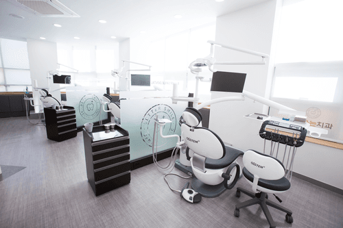 THE웃는치과의원 3번째 이미지