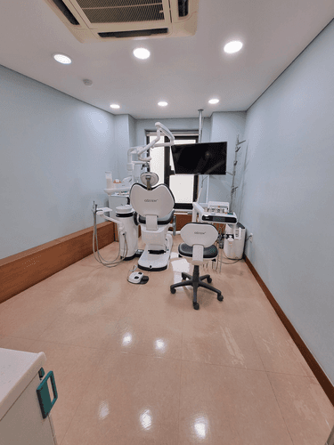 홈플란트치과의원 2번째 이미지