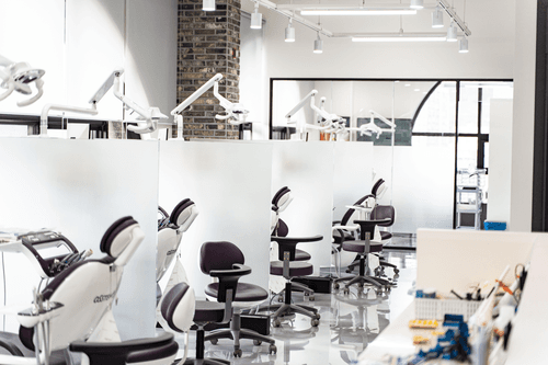 인플란트치과의원 3번째 이미지