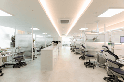 알프스치과의원